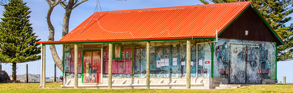 Gisborne Train Station Graeme Mudge Mural Shifted 1000x320