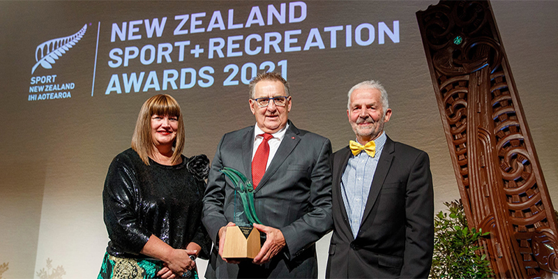 Terry Sheldrake wins the Sir Eion and Lady Jan Edgar's Sport NZ Lifetime Achievement Award