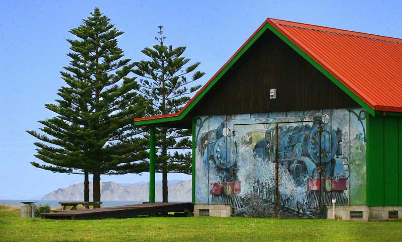 Train Mural YNHd 800480