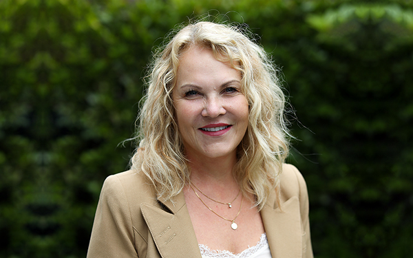 Julia Ashmore Smith 600