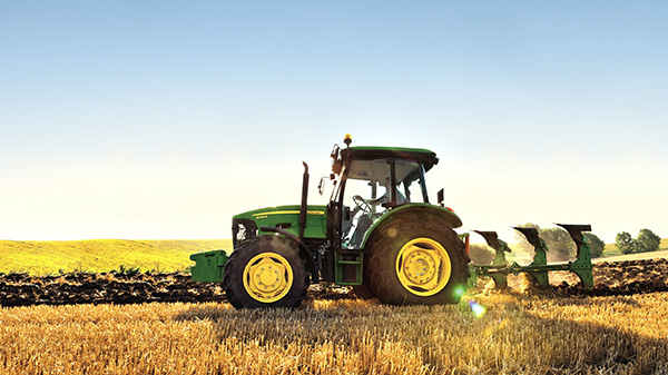 eh tractor farm insurance 600x337